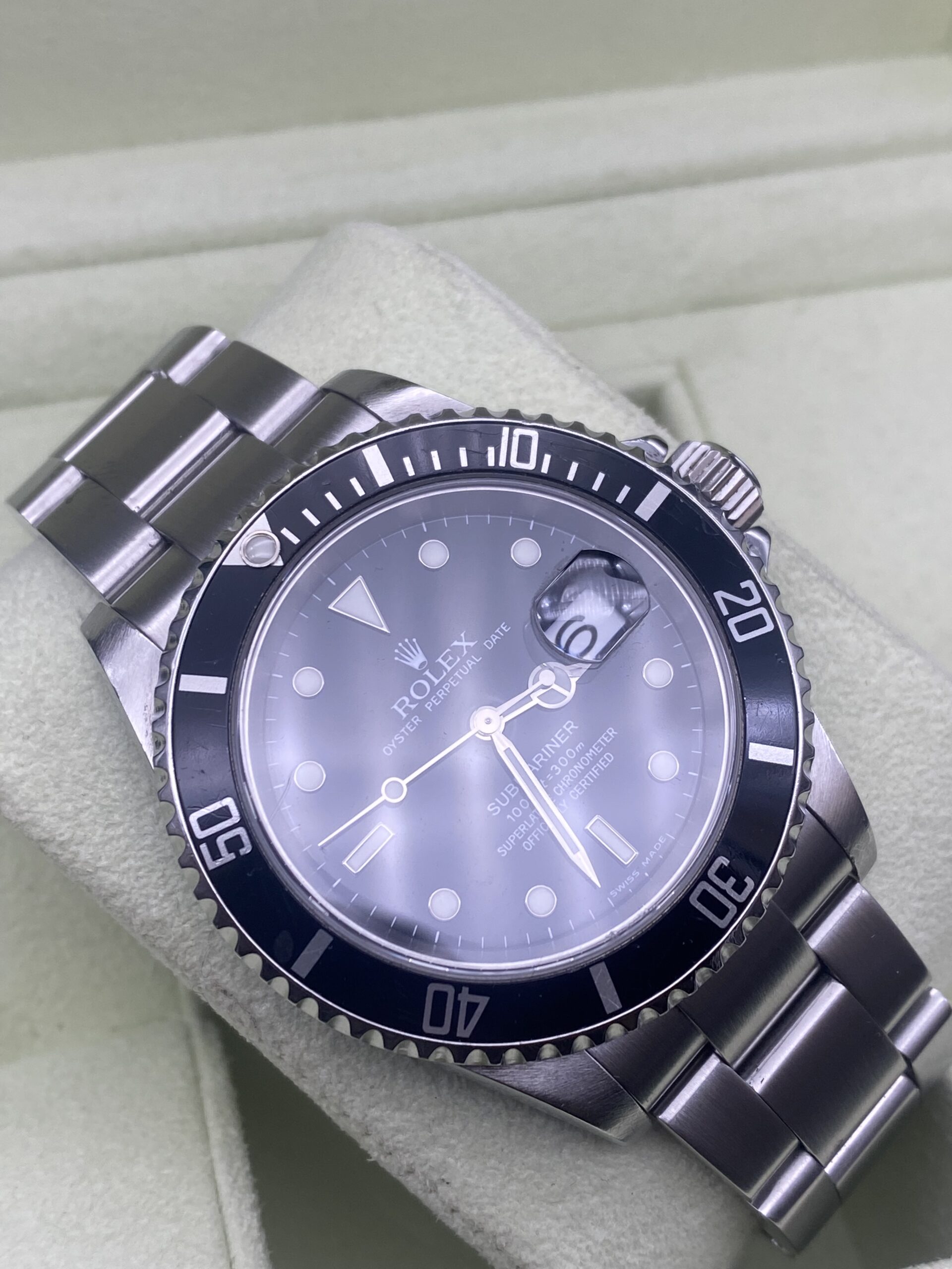 Rolex submariner 16610 Full set 2006