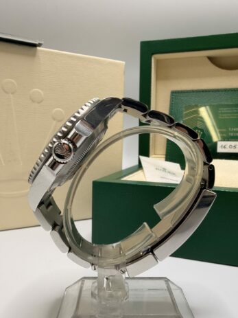 Rolex Submariner (No Date) full set ref 124060 année 2022 – Image 4