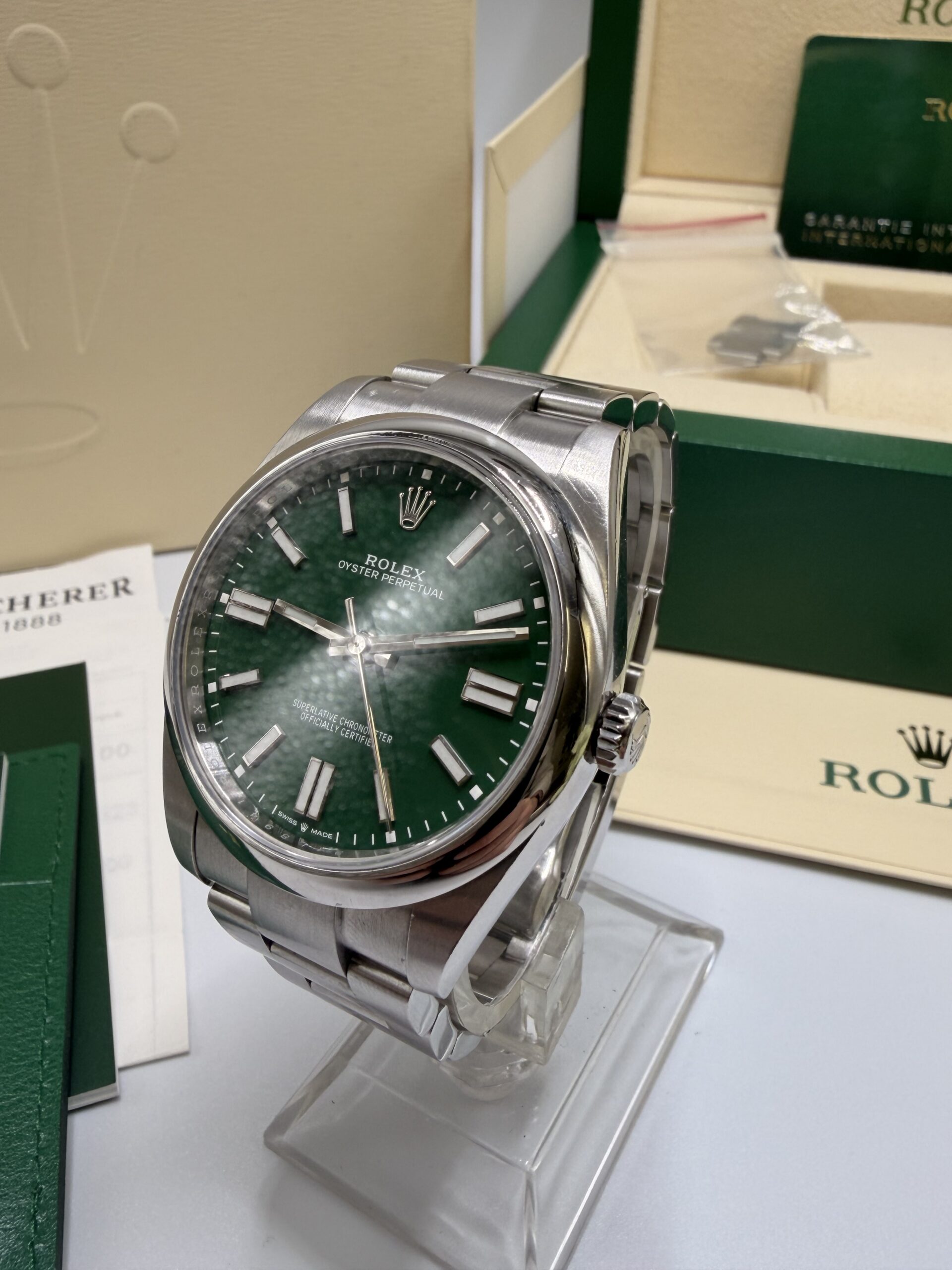 Rolex Oyster Perpetual 41 ref 124300 année 2022 Full Set – Image 3