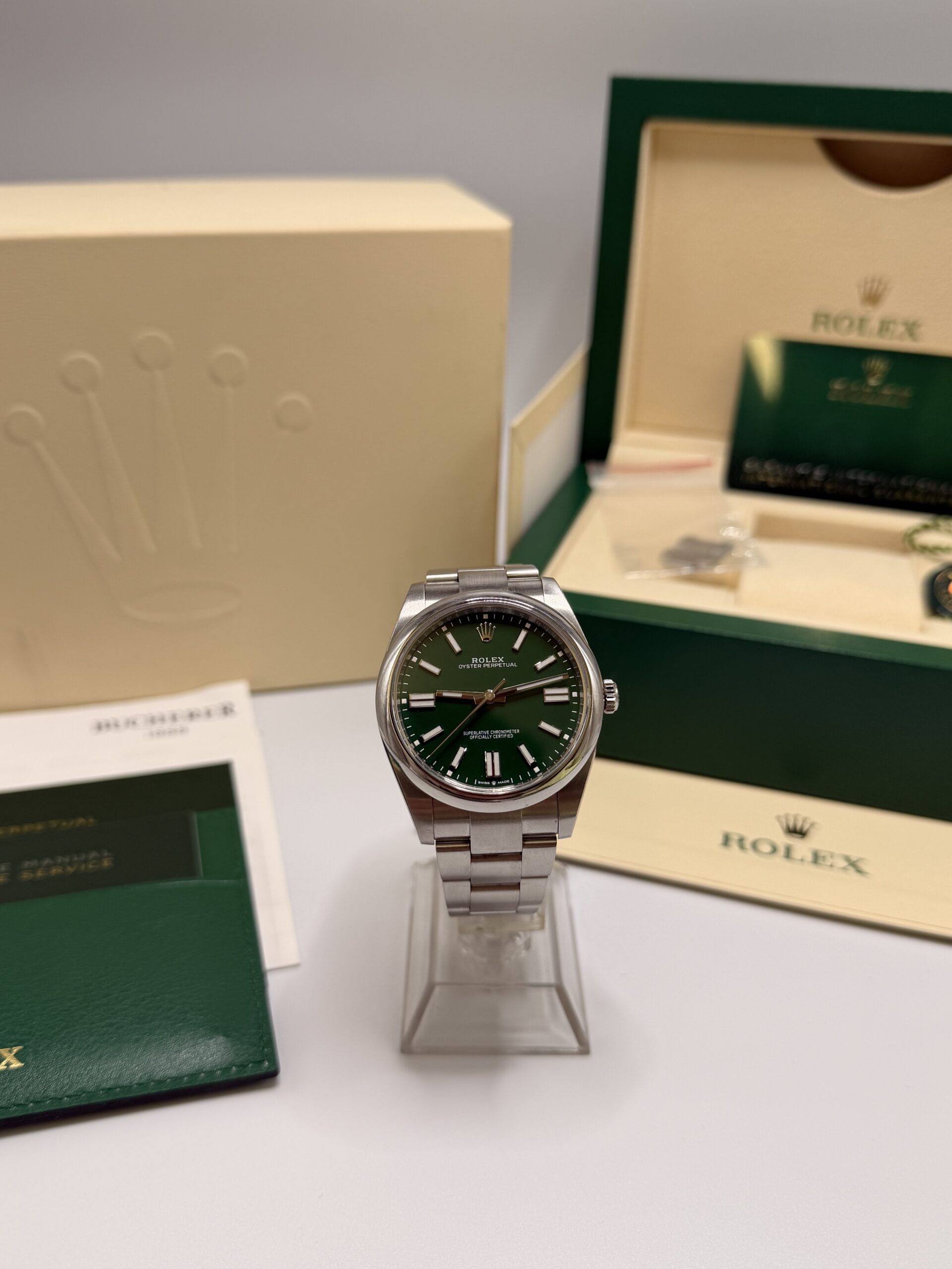 Rolex Oyster Perpetual 41 ref 124300 année 2022 Full Set – Image 9