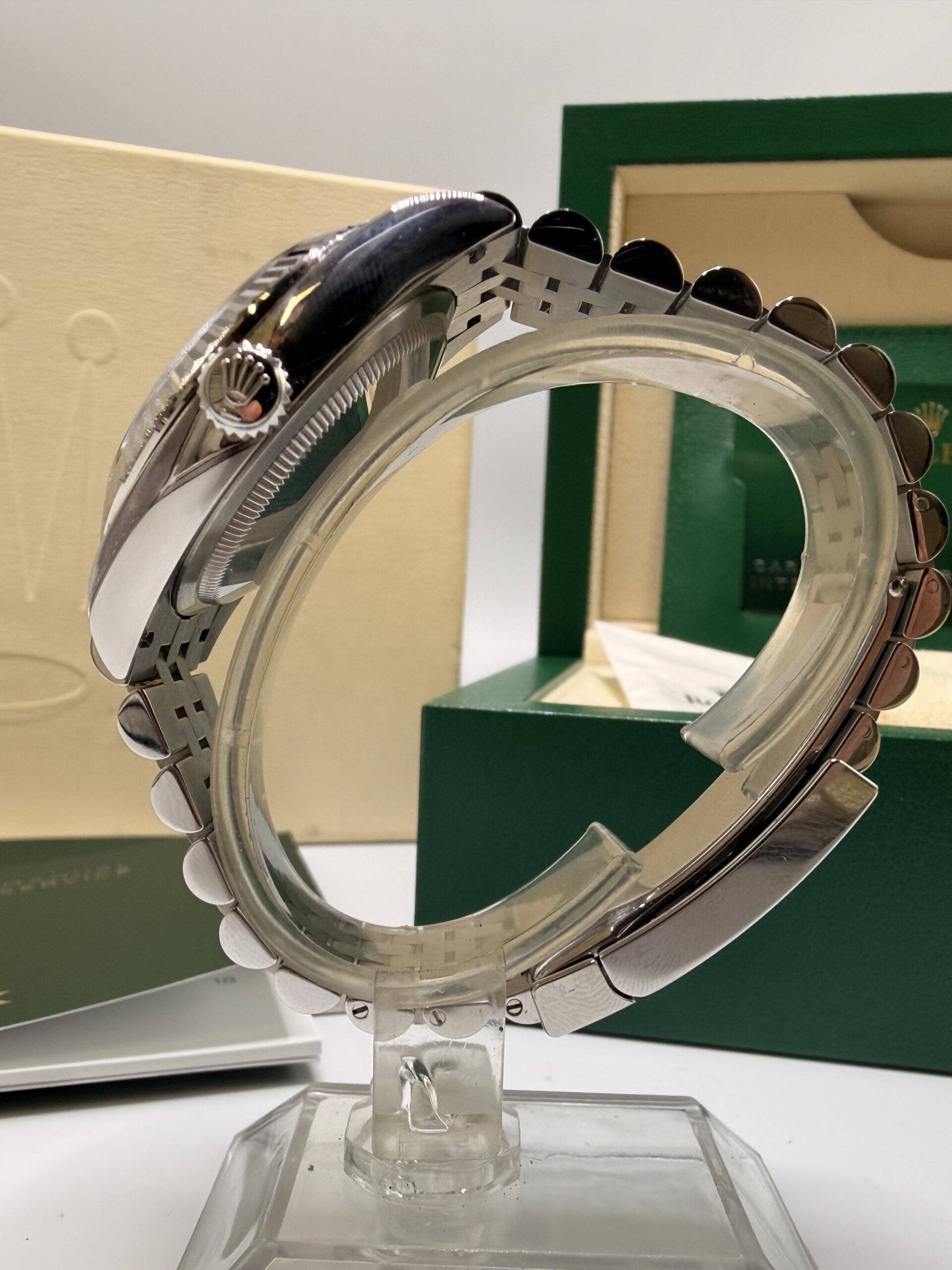 Rolex Datejust 36 ref 126234 Full Set année 2024 – Image 4