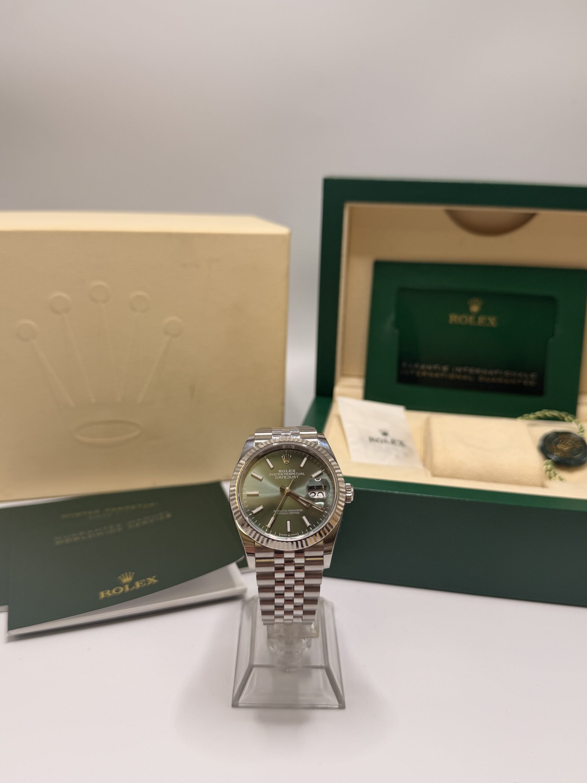 Rolex Datejust 36 ref 126234 Full Set année 2024 – Image 9