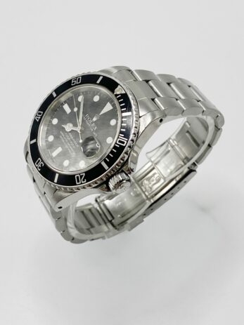 Rolex Submariner Date ref 16800 année 1982 – Image 5