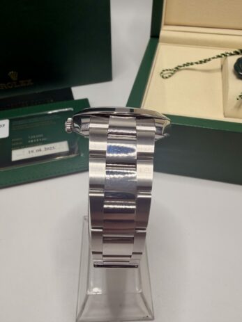 Rolex Datejust 41 Black Dial - Oyster Bracelet - 126300 - Full set 2025 – Image 5