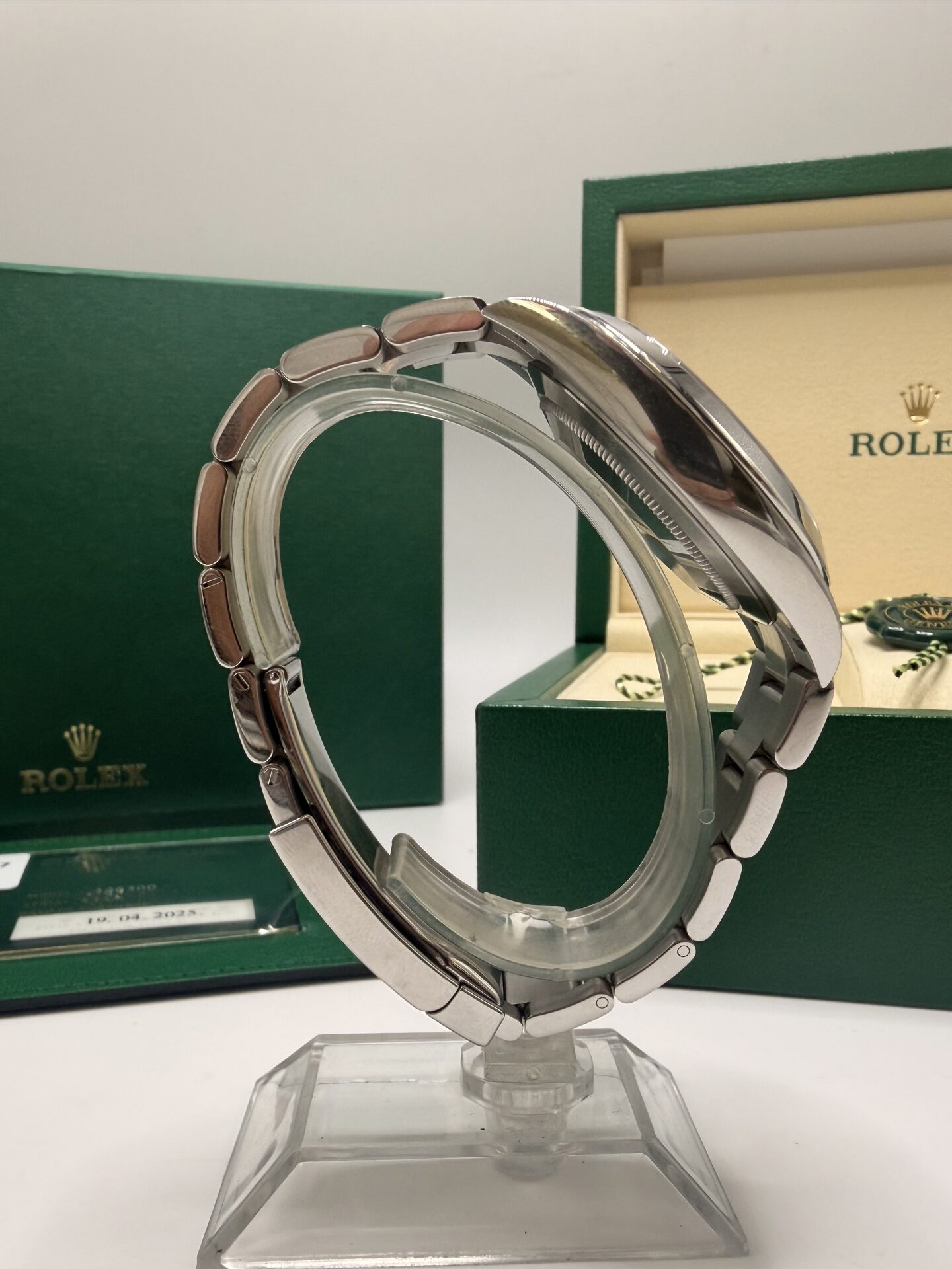 Rolex Datejust 41 Black Dial - Oyster Bracelet - 126300 - Full set 2025 – Image 6
