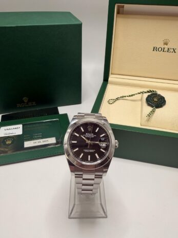 Rolex Datejust 41 Black Dial - Oyster Bracelet - 126300 - Full set 2025 – Image 9