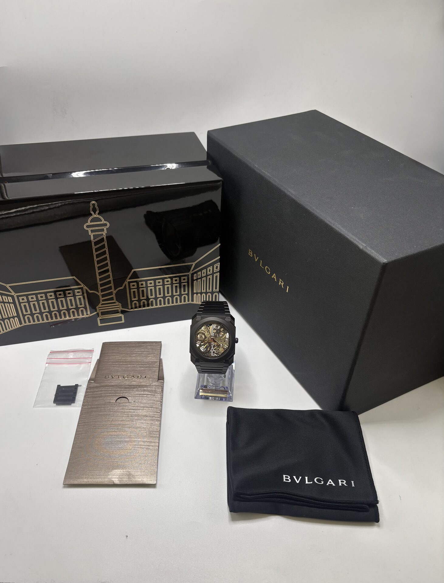 Bulgari Octo Finissimo 103864 full set Année 2026 – Image 9