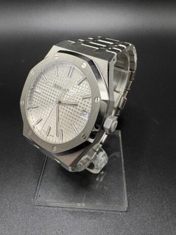 Audemars Piguet Royal Oak 15500ST Année 2021 – Image 3