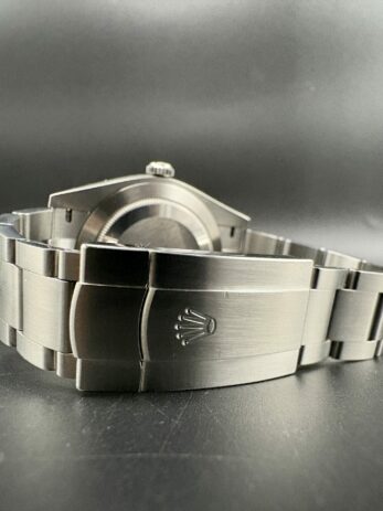Rolex Oyster Perpetual 124300 Année 2025 – Image 7