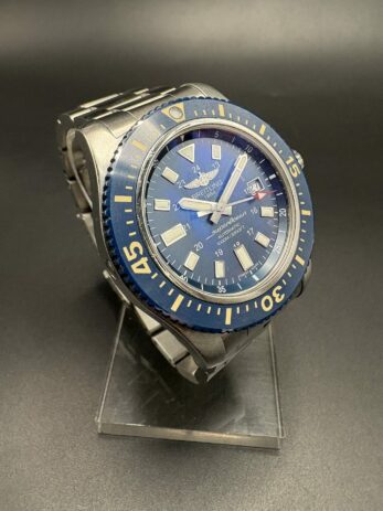 Breitling SuperOcean Y17393 Année 2018 – Image 3